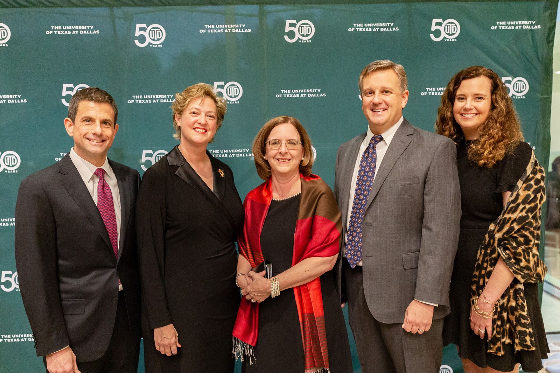 Dr. Inga Musselman (center), provost and vice president for academic affairs at UT Dallas, is pictured with members of the Ackerman family, (from left) Eddie Ackerman, Paula Menendez, David B. Ackerman and Samantha Ackerman Asch, at the Ackerman Center Leadership Award Dinner in 2019.